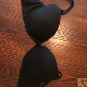 VS black bra